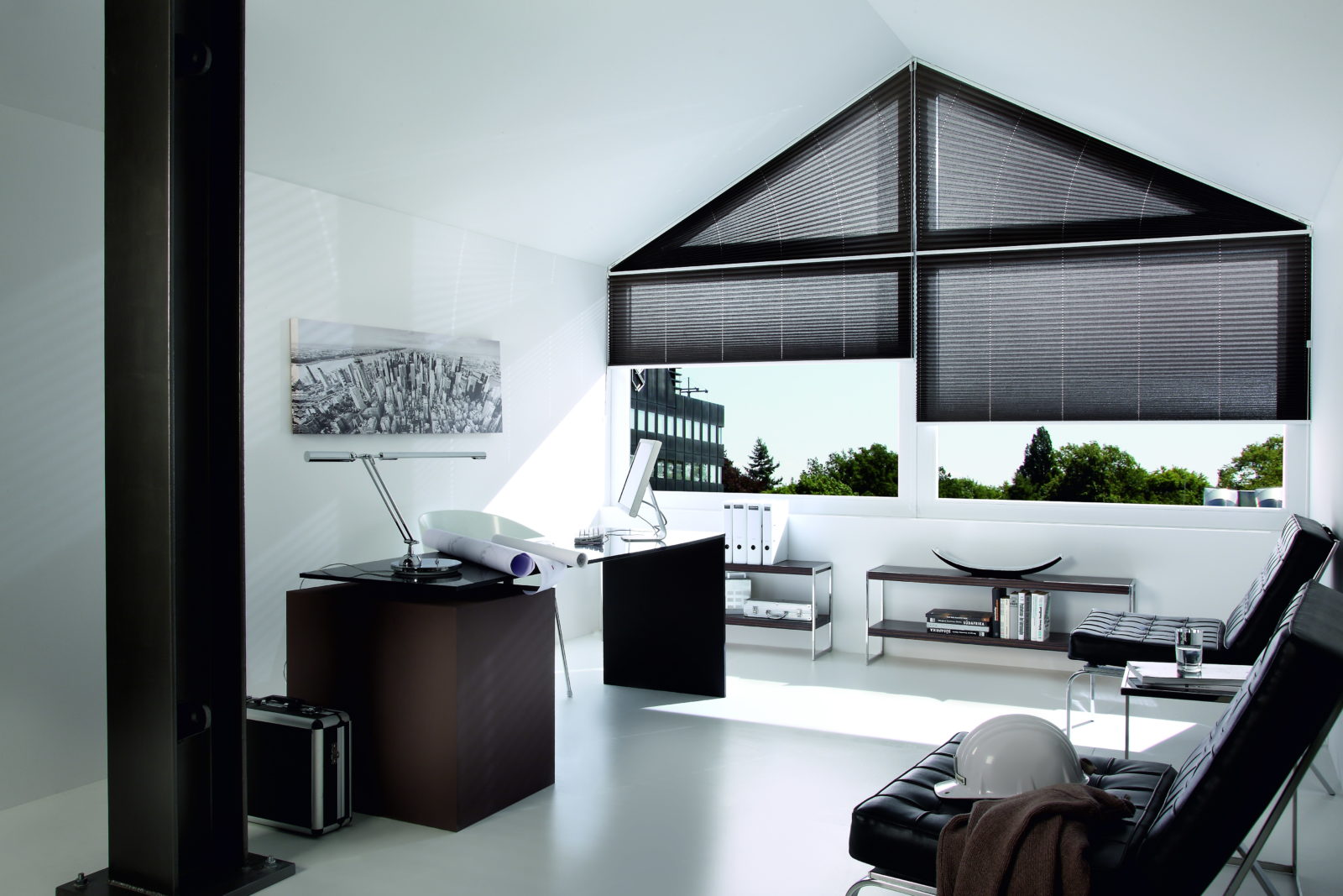 Plissee breit Giebelseite, schwarz | NBL Berger - Bauelemente Barsinghausen